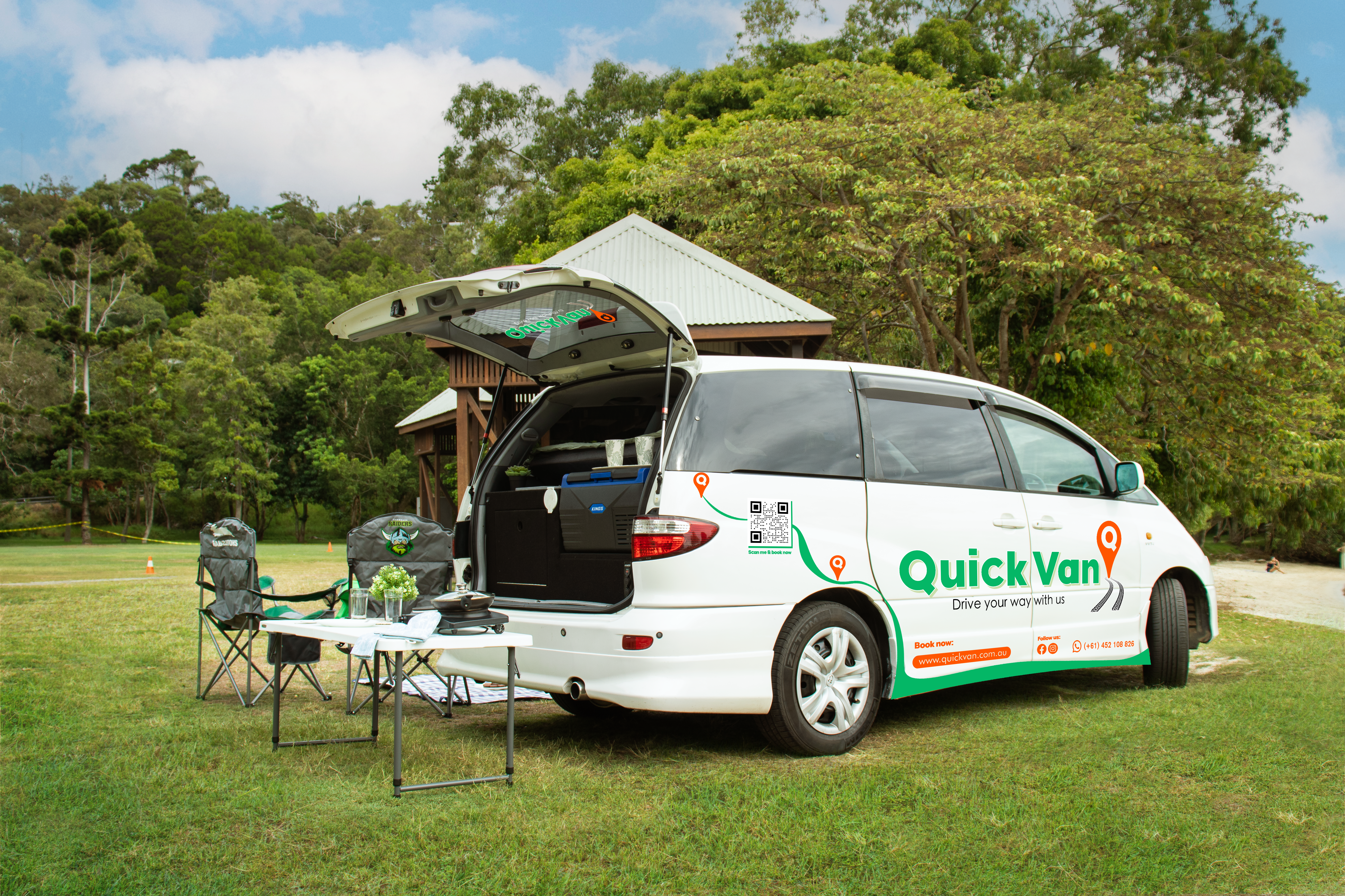 Toyota Estima Campervan White 2002