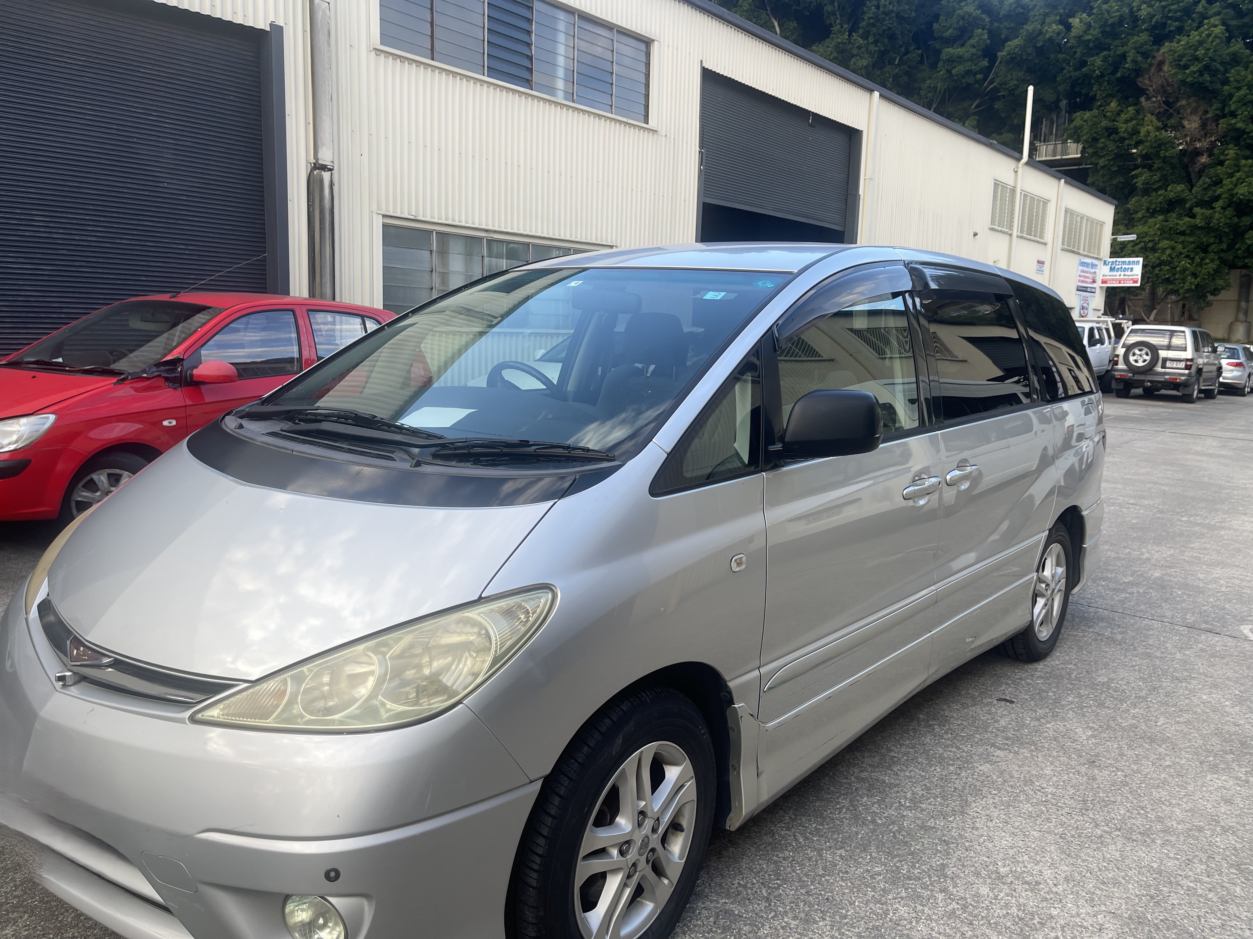 Toyota Estima Silver 2002