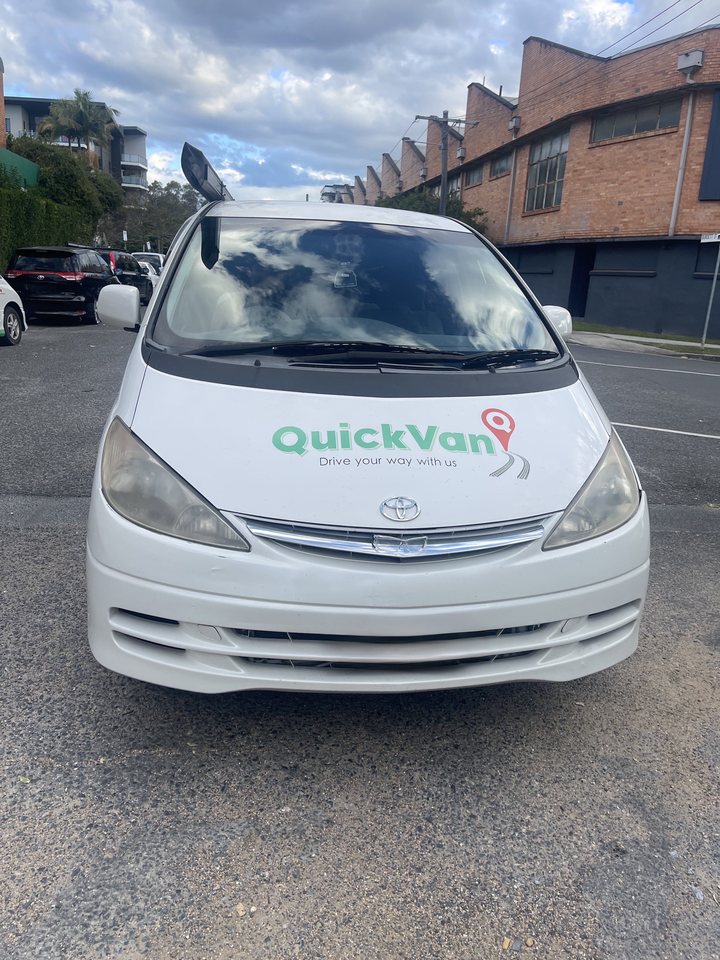 Toyota Estima Wagon Silver 2002