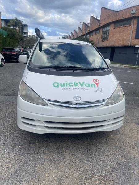 Toyota Estima Wagon Silver 2002